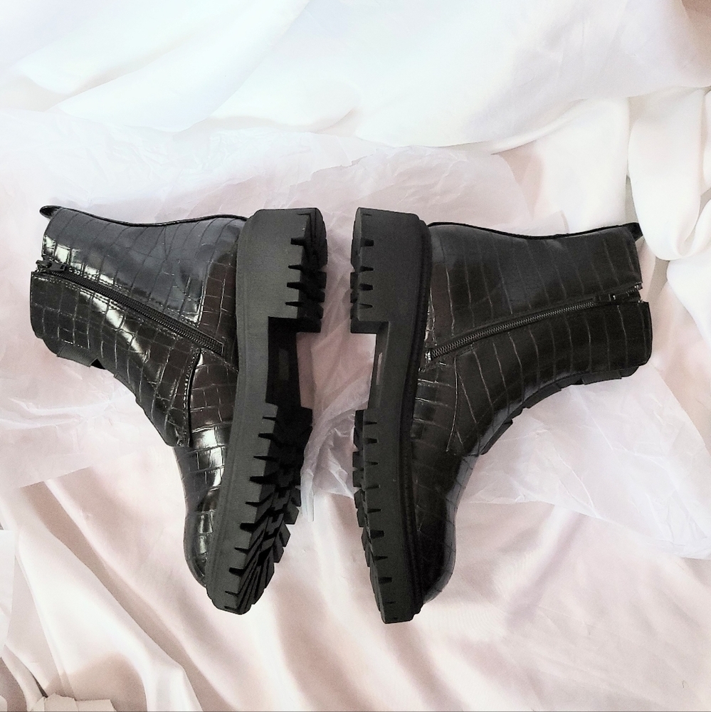 Asos London Rebel Chunky Ankle Boot Black SIZE 9 - Picture 4 of 7